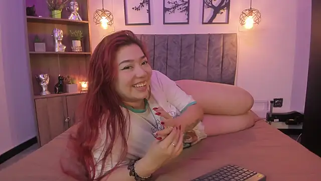 Andy and emma online show from December 2024 03:43:02 PM