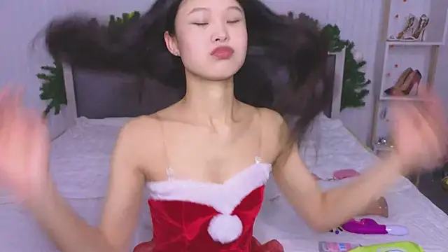 Tina Kim  online show from December 2024 04:33:02 AM