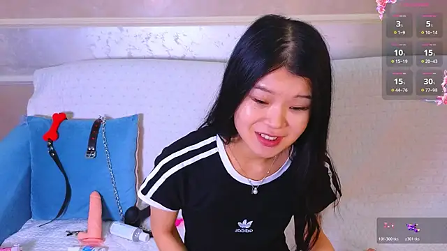 Snapshot of Tina_Kim_ chatting on July 2026 09:34:02 AM Tina Kim online show from July 2026 09:34:02 AM