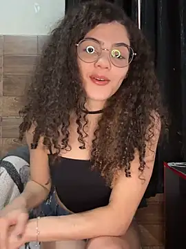 izumikarol online show from April 2026 05:32:01 PM