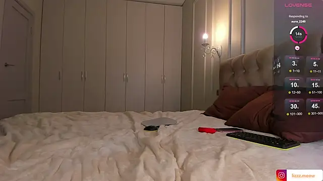 WOW-PeaCH-Girl online show from December 2024 06:16:02 PM