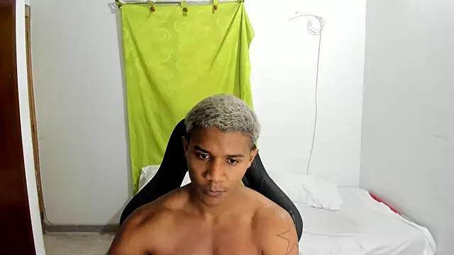 Snapshot of corzoethan chatting on June 2026 04:56:02 PM corzoethan online show from June 2026 04:56:02 PM
