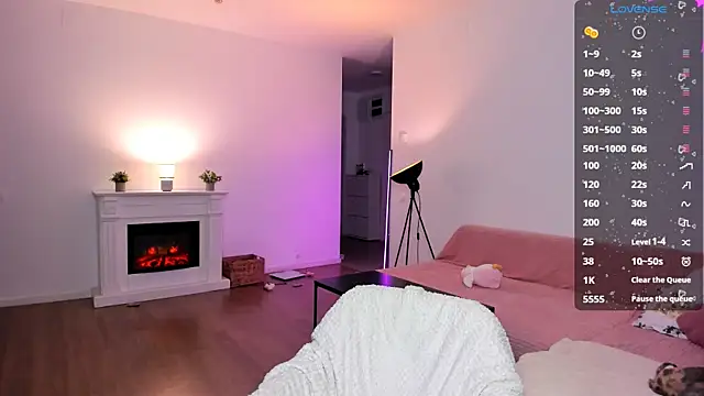 AnysaSmith online show from March 2026 09:43:01 PM