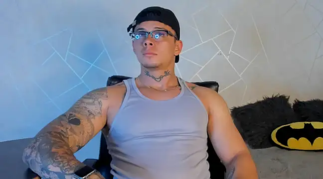 NoahhBrown online show from January 2025 04:04:02 AM