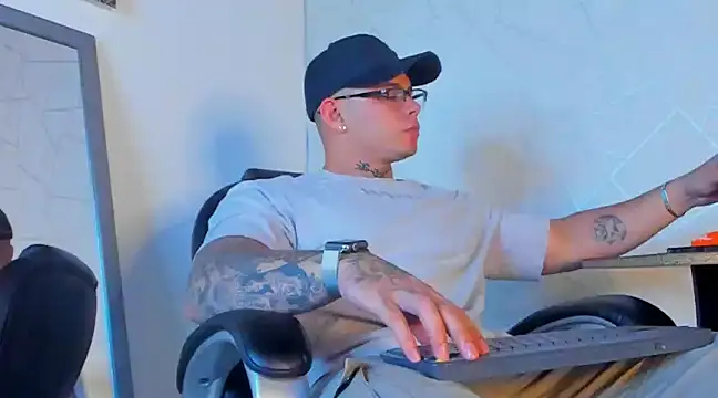 NoahhBrown online show from February 2025 10:34:01 PM