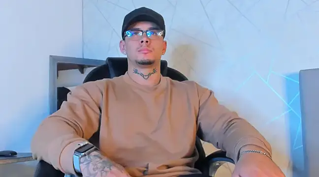 NoahhBrown online show from February 2025 03:34:02 AM