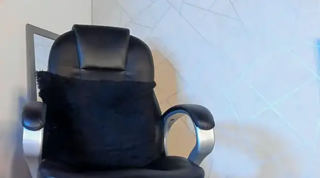 NoahhBrown online show from February 2025 06:39:01 AM