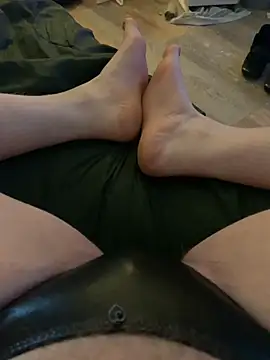 Snapshot of footsy35 chatting on July 2026 05:27:02 AM footsy35 online show from July 2026 05:27:02 AM