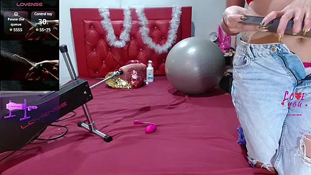 cleopatraa online show from January 2025 10:02:01 PM