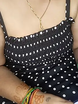 Snapshot of Sona_sonam chatting on February 2025 08:33:02 PM Sona sonam online show from February 2025 08:33:02 PM