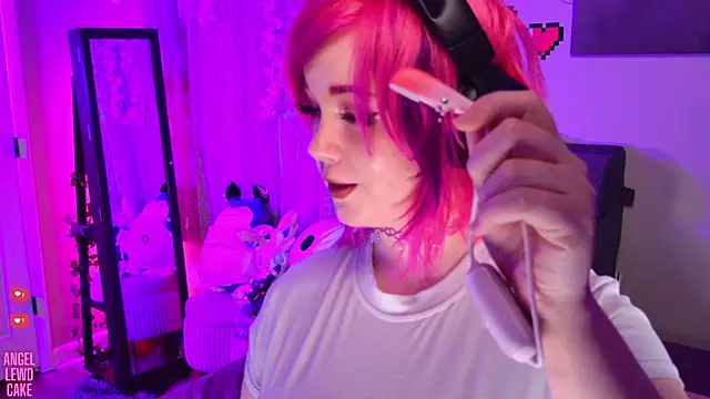 Snapshot of Angel-Lewd-Cake chatting on July 2026 01:45:01 AM Angel-Lewd-Cake online show from July 2026 01:45:01 AM