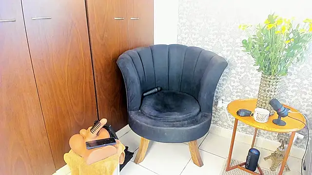 mabelsaravia online show from April 2026 07:58:02 PM