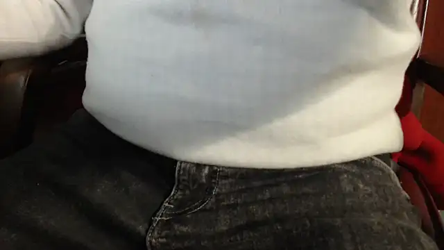 Snapshot of smoothandtiny chatting on February 2025 02:32:01 PM smoothandtiny online show from February 2025 02:32:01 PM