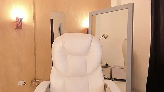 your khloe online show from February 2025 05:05:02 PM