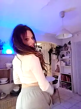 Snapshot of Luna_Kitanna chatting on January 2025 03:08:01 AM Luna Kitanna online show from January 2025 03:08:01 AM