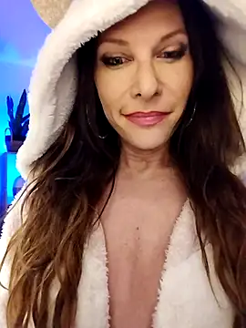 Snapshot of Luna_Kitanna chatting on March 2025 10:05:02 PM Luna Kitanna online show from March 2025 10:05:02 PM