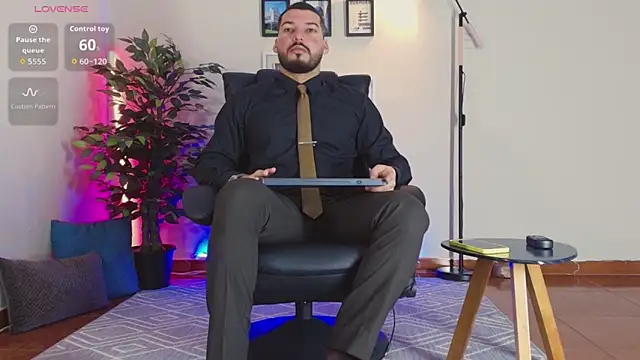 HenryBenso online show from September 2025 05:05:02 PM