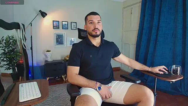 HenryBenso online show from April 2026 03:48:02 PM