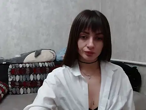 LikaLuis online show from February 2025 07:58:02 PM