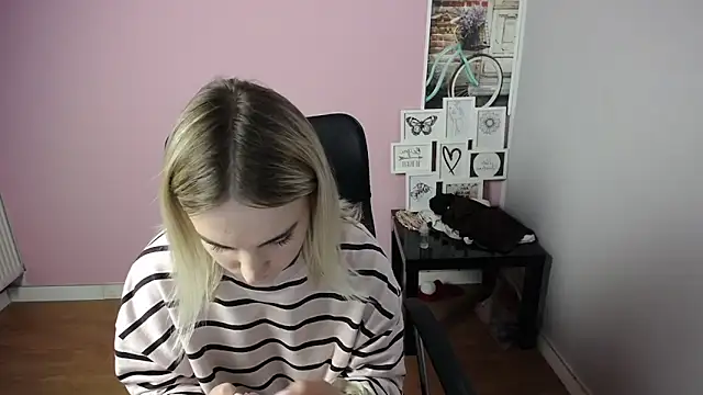 viktoria lovely online show from September 2025 10:04:02 AM