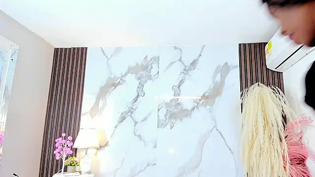 aidaadams online show from February 2025 12:22:02 PM