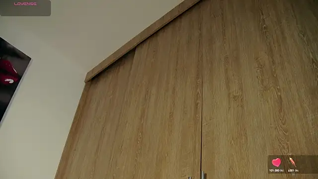 aidaadams online show from September 2025 10:17:01 AM