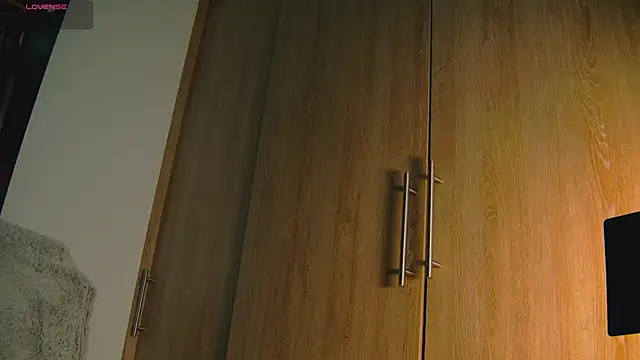 aidaadams online show from October 2025 08:46:02 AM