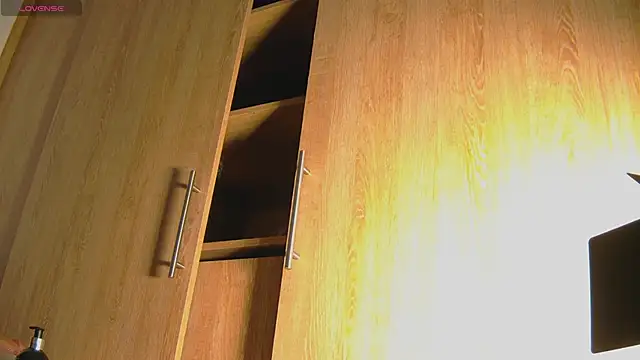 aidaadams online show from October 2025 11:14:02 AM