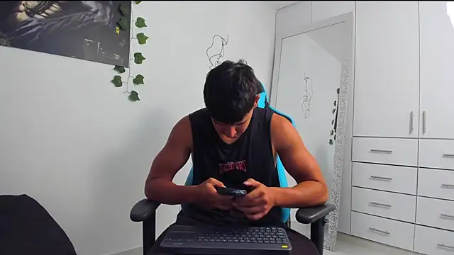 Bray Kevin online show from February 2025 11:48:02 PM