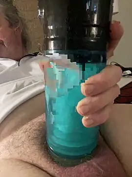 Snapshot of Helmut1971 chatting on October 2025 05:58:02 PM Helmut1971 online show from October 2025 05:58:02 PM