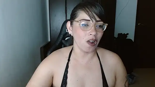 natashasmithe online show from February 2025 09:46:01 PM