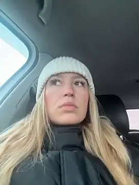 Snapshot of StasyWood chatting on February 2026 01:57:02 AM StasyWood online show from February 2026 01:57:02 AM