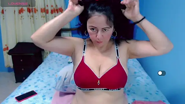 Snapshot of Lily_Benet1 chatting on May 2026 03:01:02 AM Lily Benet1 online show from May 2026 03:01:02 AM
