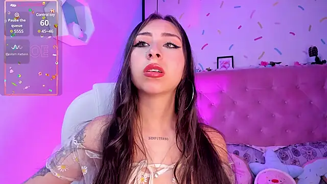 Snapshot of _cloe_martinez chatting on December 2024 09:37:01 PM cloe martinez online show from December 2024 09:37:01 PM