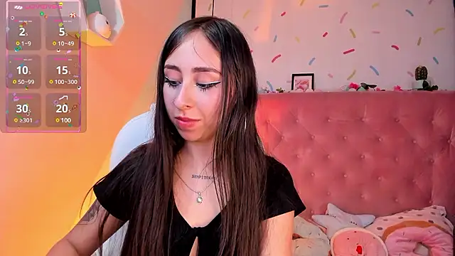 Snapshot of _cloe_martinez chatting on December 2024 11:36:02 PM cloe martinez online show from December 2024 11:36:02 PM