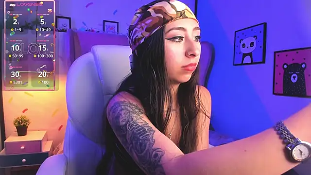 Snapshot of _cloe_martinez chatting on December 2024 11:09:02 PM cloe martinez online show from December 2024 11:09:02 PM