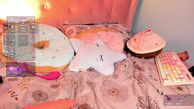 Snapshot of _cloe_martinez chatting on February 2025 11:39:01 PM cloe martinez online show from February 2025 11:39:01 PM