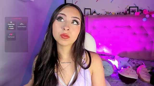 Snapshot of _cloe_martinez chatting on February 2025 11:34:02 PM cloe martinez online show from February 2025 11:34:02 PM