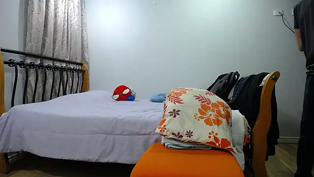 Snapshot of Iam_yourbabyprincess_XD chatting on February 2025 07:01:02 AM Iam yourbabyprincess XD online show from February 2025 07:01:02 AM