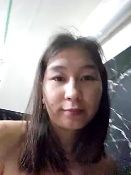 Snapshot of SaraXray chatting on September 2025 03:01:01 PM SaraXray online show from September 2025 03:01:01 PM