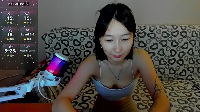 SaraXray online show from December 2025 02:07:02 AM