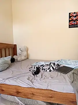 Horny wifey254 online show from December 2025 12:53:02 PM