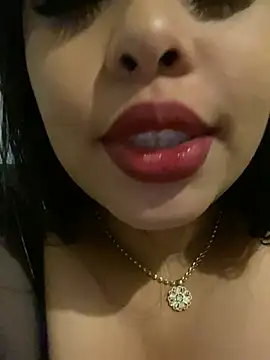 PUSHYLATE online show from February 2026 02:48:01 AM