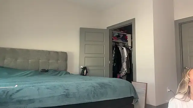 ElenaErickson online show from January 2025 09:01:02 PM