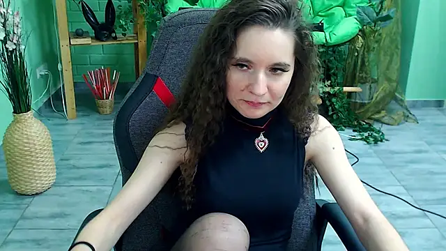 Miss Barbara  online show from March 2025 09:53:02 PM