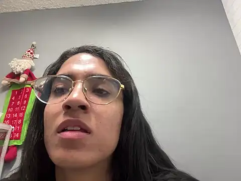 Snapshot of valentinabaez chatting on January 2025 03:22:02 PM valentinabaez online show from January 2025 03:22:02 PM