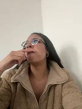 Snapshot of valentinabaez chatting on February 2025 06:09:01 PM valentinabaez online show from February 2025 06:09:01 PM