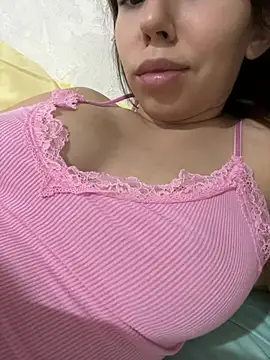 Snapshot of kristina_amurova chatting on July 2026 07:16:01 PM kristina amurova online show from July 2026 07:16:01 PM