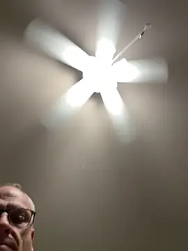 Ray997 online show from March 2026 02:43:01 PM