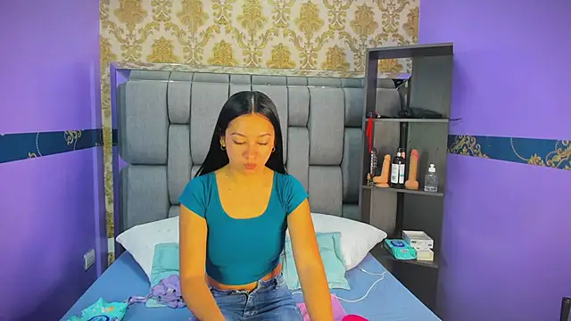 Lila Pinky online show from October 2025 12:34:02 PM